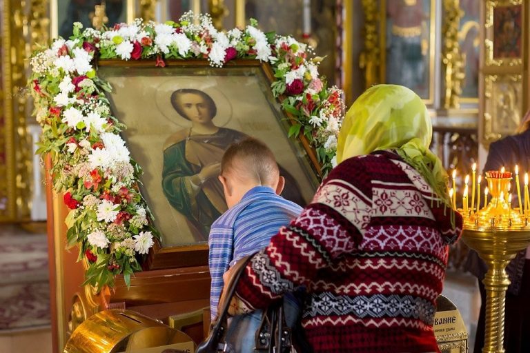 Молитва святому Пантелеймону - когда и как правильно молиться | Православиум