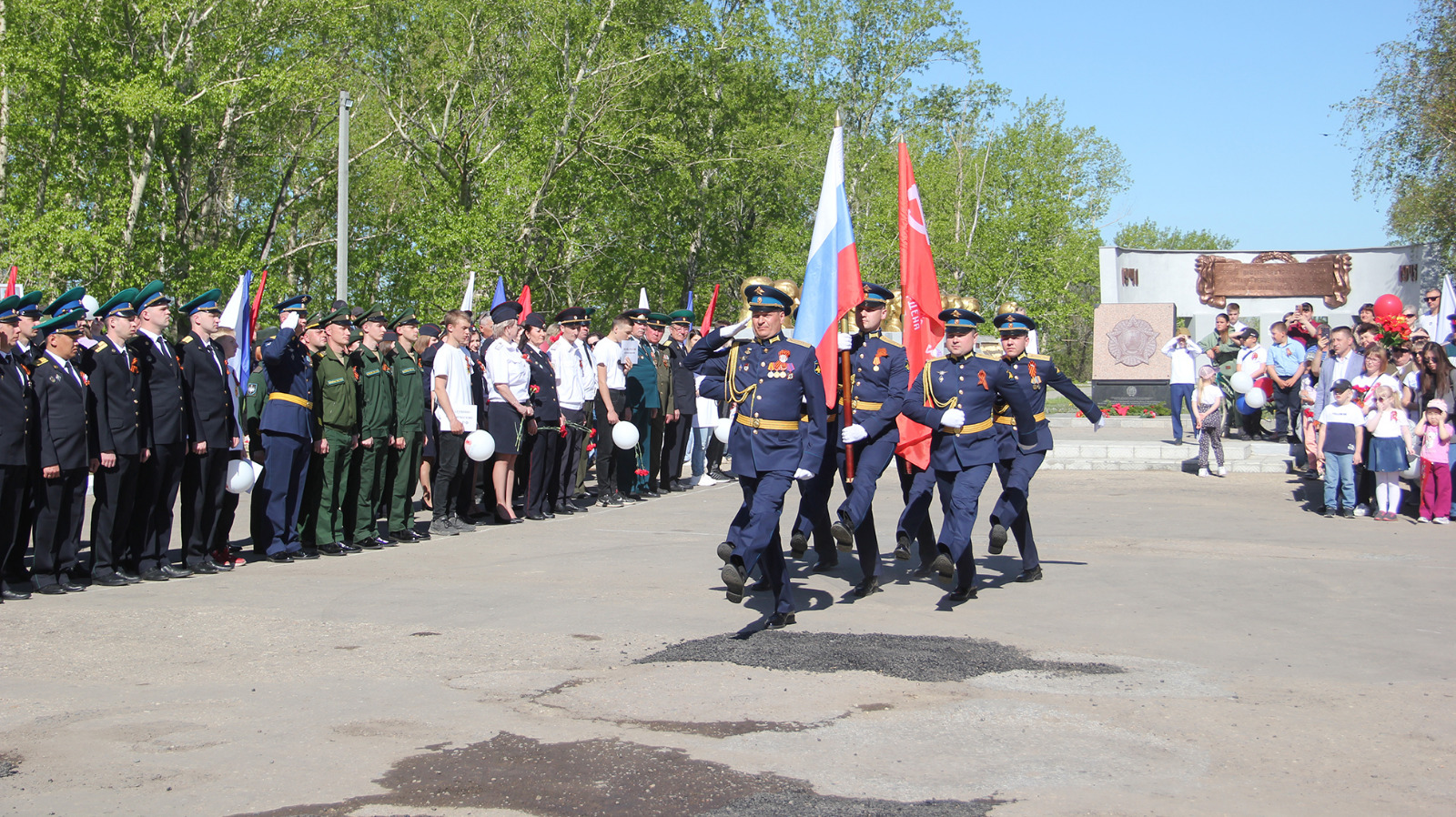 Змеиногорск празднует день Победы!