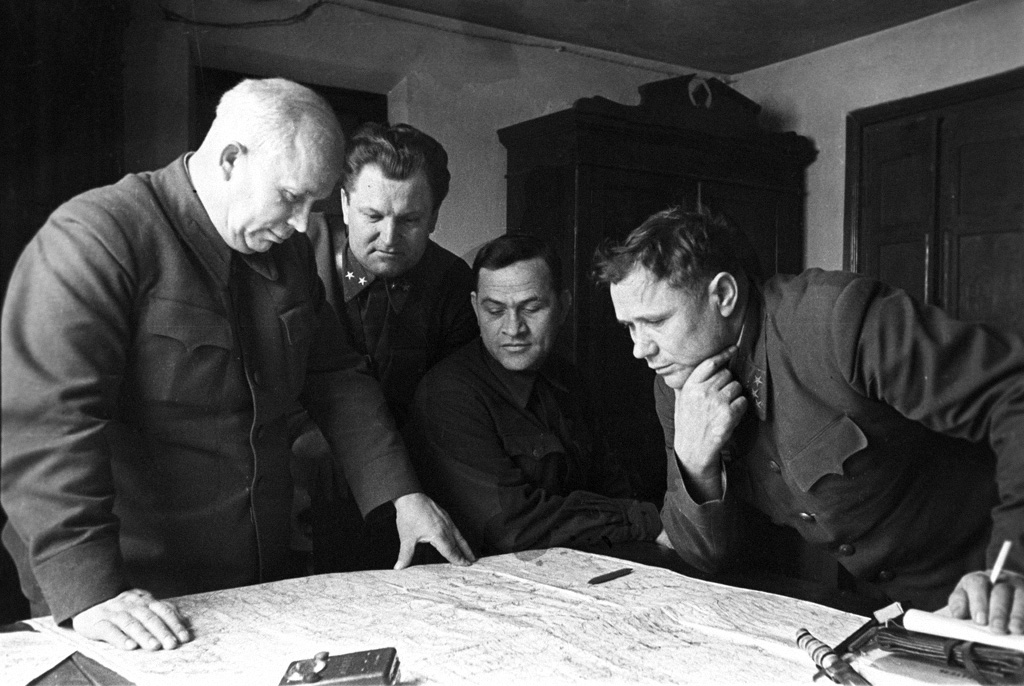 RIAN_archive_882837_The_defenders_of_Stalingrad.jpg RIAN_archive_882837_The_defenders_of_Stalingrad.jpg
