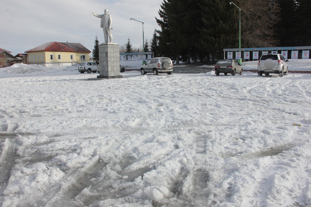 Ленина у администрации города еще.jpg